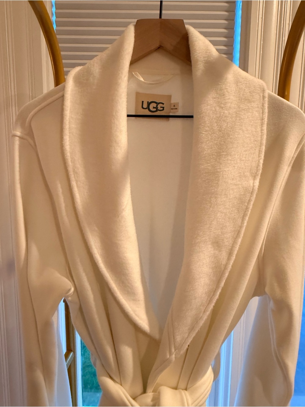 UGG Women's Cream Shawl-Collar Bathrobe - Picture 2 of 6